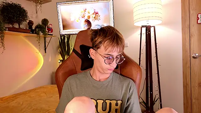 Mr evan1 online show from December 5, 7:43 pm