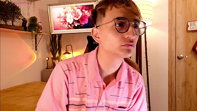 Mr evan1 online show from December 19, 3:53 pm