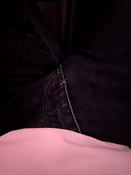 Snapshot of RIP_Curl chatting on October 20, 12:31 pm RIP Curl online show from October 20, 12:31 pm