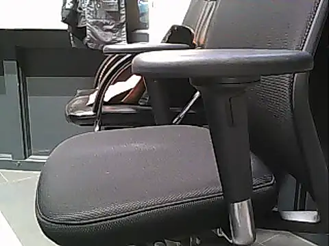 081547 online show from February 27, 6:07 am