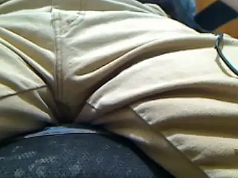 markluvskitty online show from December 13, 1:22 pm