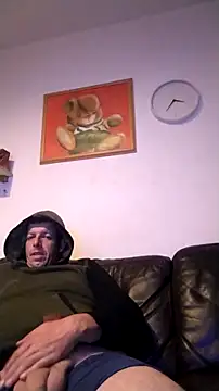 Snapshot of Knuffelstaaf123 chatting on October 21, 3:48 pm Knuffelstaaf123 online show from October 21, 3:48 pm