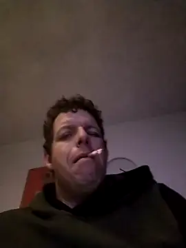 Knuffelstaaf123 online show from December 1, 4:37 am