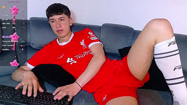 Mr daren  online show from November 11, 7:08 pm