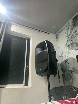 andy dwels777 online show from December 18, 1:01 am