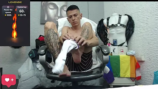 andy dwels777 online show from February 19, 10:31 pm