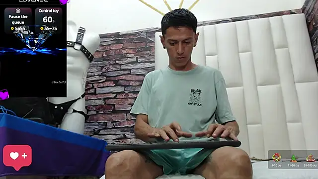 andy dwels777 online show from December 12, 9:15 pm