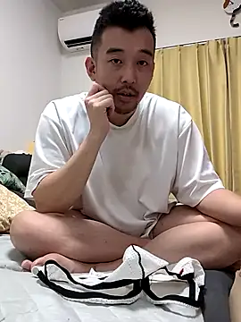 KOUHEY2023 online show from February 6, 1:43 pm