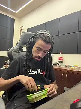 hotcamboy420 online show from March 10, 4:29 am