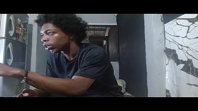 Larry-n-clouds online show from July 1, 12:01 am