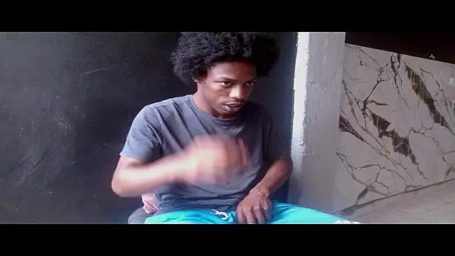 Larry-n-clouds online show from July 22, 10:13 pm