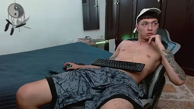 aaron blug online show from January 5, 5:27 pm