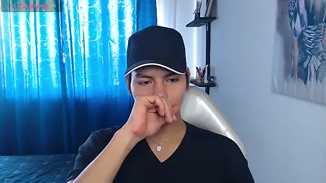 alanprince44 online show from January 13, 7:31 pm