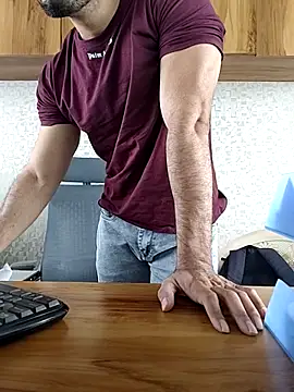 indianguy89 online show from April 2, 5:27 am