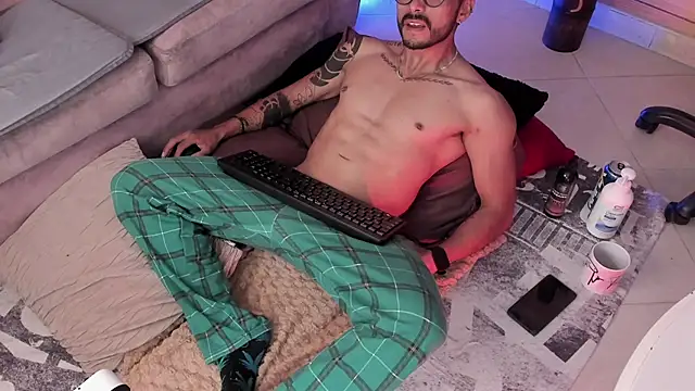 Tom cooper  online show from March 20, 1:48 pm