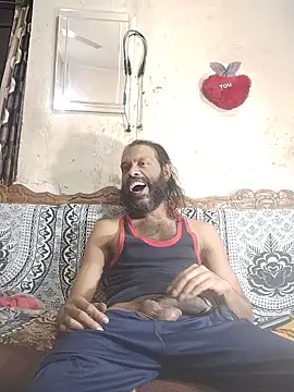 BadBoySmoker7070 online show from March 2, 5:31 pm