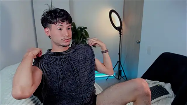 dimitri targaryen online show from December 28, 2:43 am