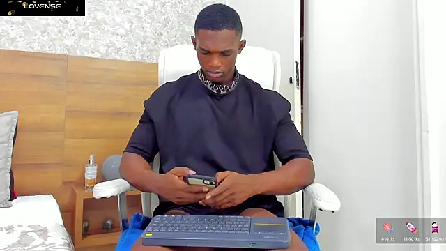 nicolaskan online show from December 12, 12:44 pm