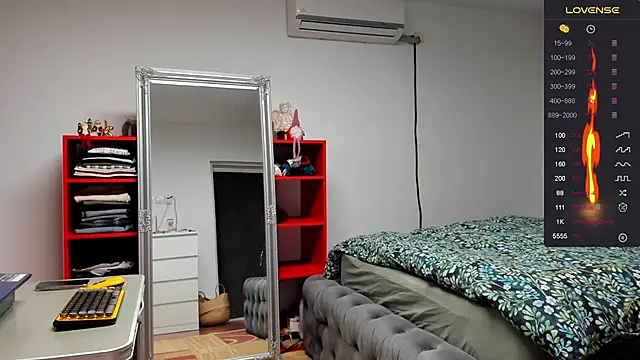 supermanboy94 online show from December 5, 6:43 am