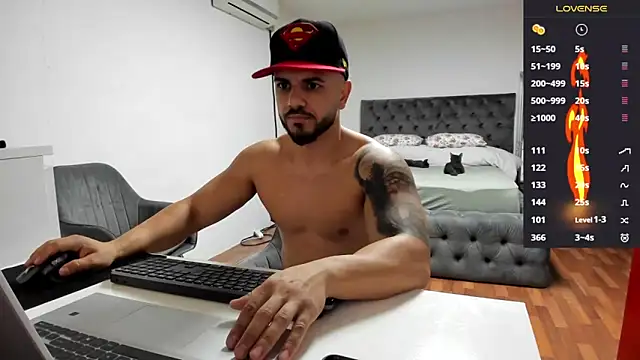 supermanboy94 online show from October 16, 6:10 am