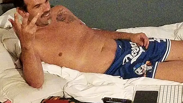 badboybrad11 online show from March 26, 2:15 am