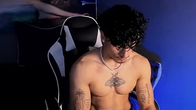 Thomas Fit1 online show from March 24, 1:44 am