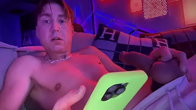 YouLikeBigDick9 online show from January 29, 7:04 am