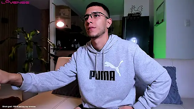 SymonPrince online show from October 8, 9:08 pm