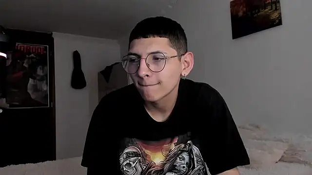 a lejandro 0 8 online show from December 6, 4:06 pm