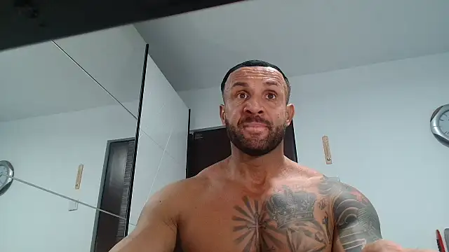 Magnificmuscles89 online show from March 30, 7:37 pm