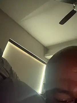 truckboyhtx online show from November 8, 3:48 pm