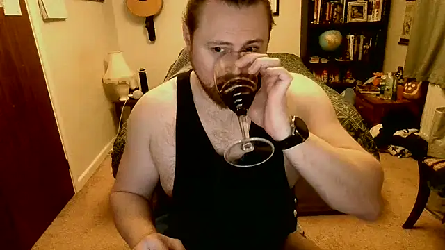 Snapshot of Hairy_Guy30 chatting on March 19, 12:26 am Hairy Guy30 online show from March 19, 12:26 am