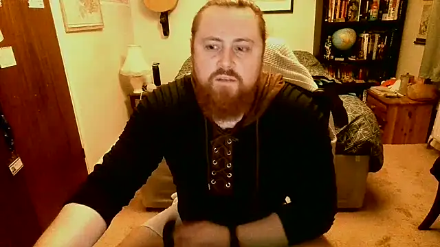 Snapshot of Hairy_Guy30 chatting on February 1, 2:05 am Hairy Guy30 online show from February 1, 2:05 am