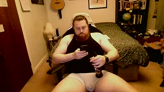 Hairy Guy30 online show from March 27, 1:32 am