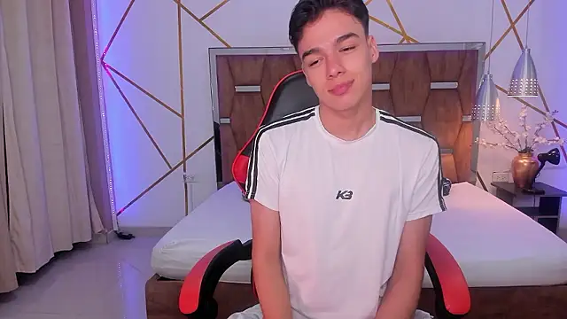 Gerony  online show from December 5, 5:15 am