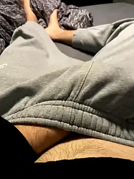 saschboy13 online show from December 16, 4:14 pm