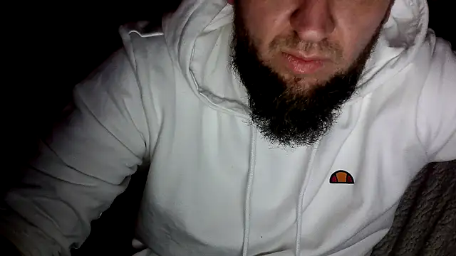 donhulio482 online show from March 17, 8:51 pm