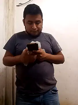 YoSoyLittleBoy online show from February 2, 2:32 am