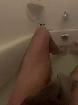 RunawayGraffiti9 online show from September 23, 11:59 pm