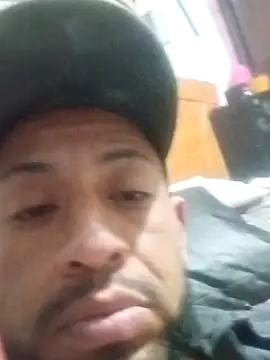 pineda1689 online show from April 21, 11:11 pm