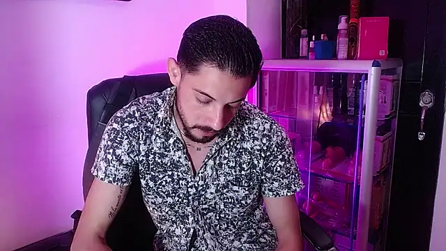Erick Wall online show from March 13, 4:57 pm