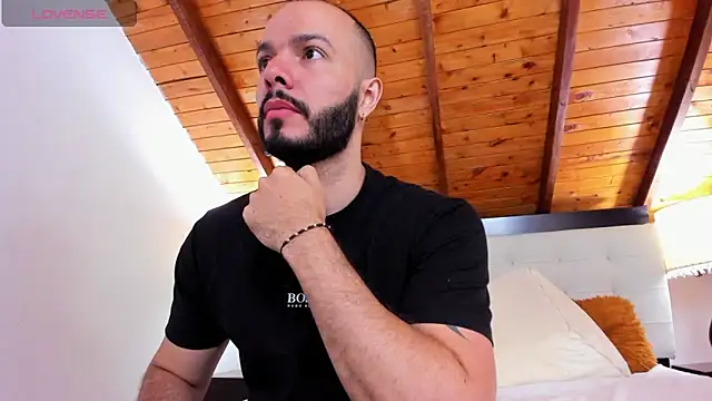 Tom Bailey online show from October 3, 12:43 pm