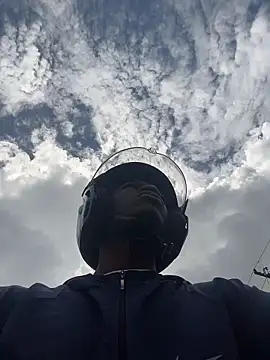 dkyonsy online show from February 21, 1:01 pm