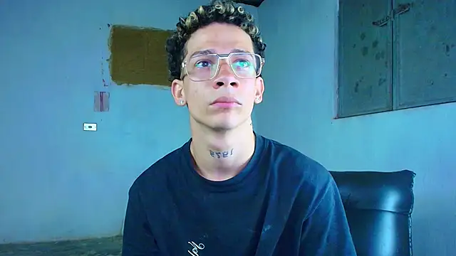 mateodeamjo online show from March 19, 2:59 am