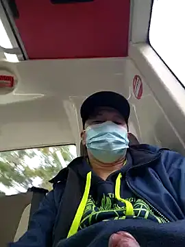 2tomka52052sex online show from December 24, 11:33 pm