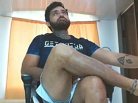 aronmiller404 online show from February 8, 12:06 pm