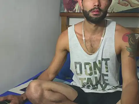 hideonbush051 online show from February 17, 12:15 pm