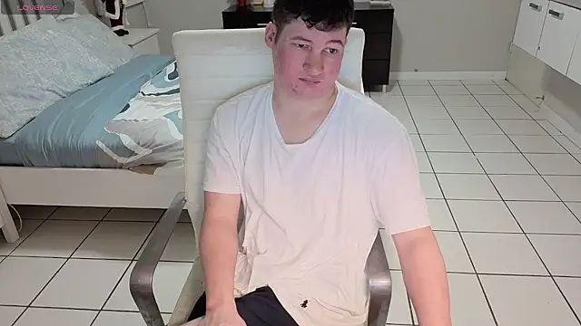 Lorenzo hernandez online show from December 15, 4:26 pm