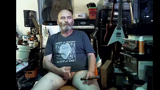 SirGarMack online show from July 7, 6:58 am
