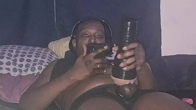 suzyswallowsxxx704 online show from March 25, 5:28 pm